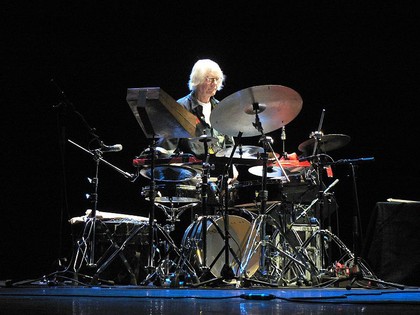 kompromisslos abstrakt - Der legendäre Jazz-Drummer Tony Oxley live in Darmstadt 